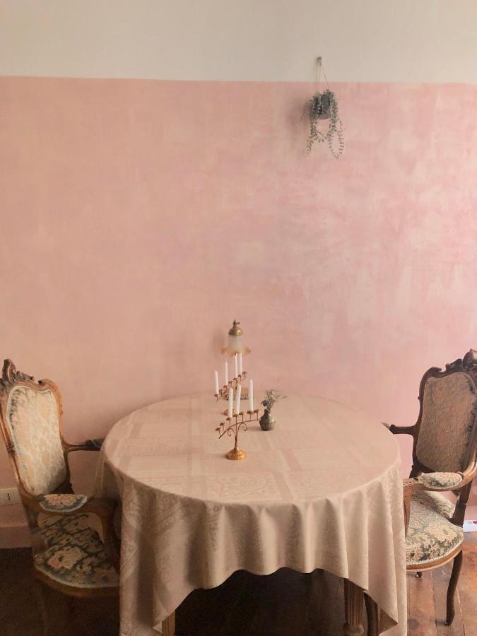 Charme D'Ancien Au Coeur De Vieux-Tours Apartment Bagian luar foto